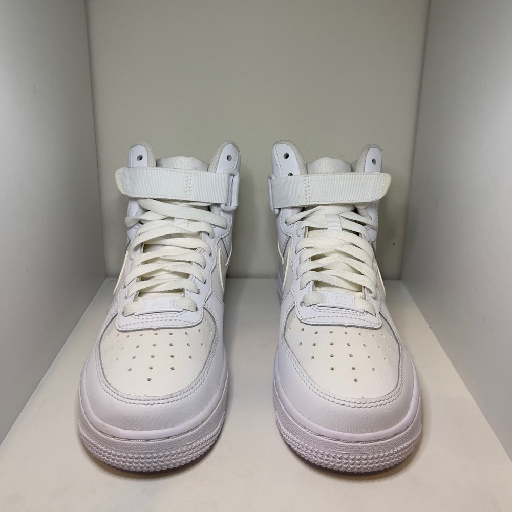 AIR FORCE 1 (HIGH).